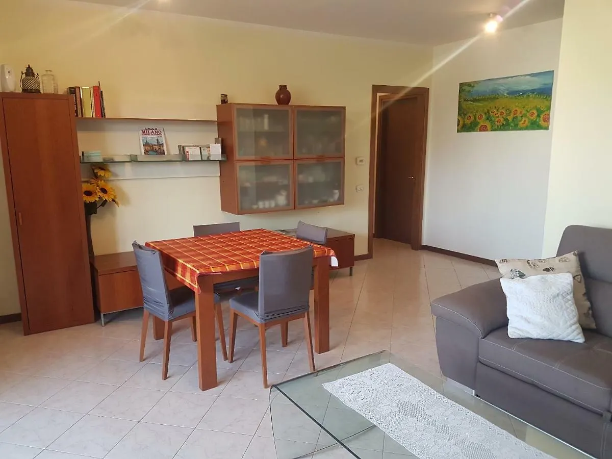 Gonin Apartment Milan