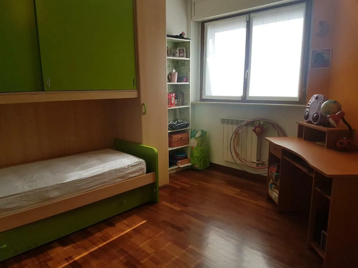 Gonin Apartment Milan