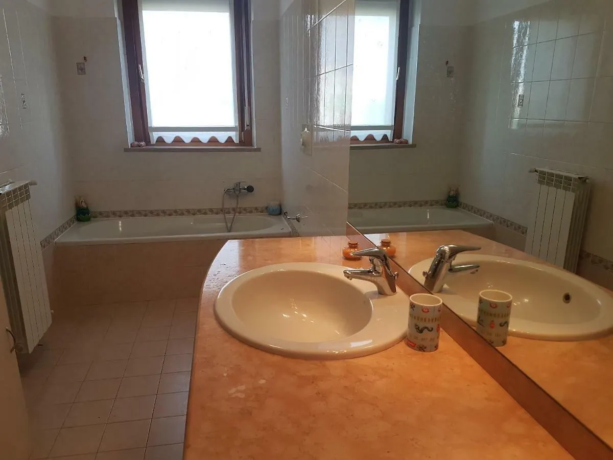 Gonin Apartment Milan